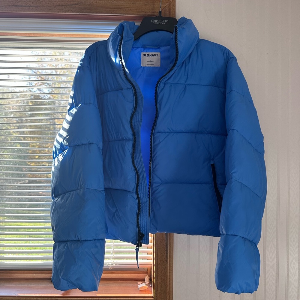 Old navy blue puffer coat
